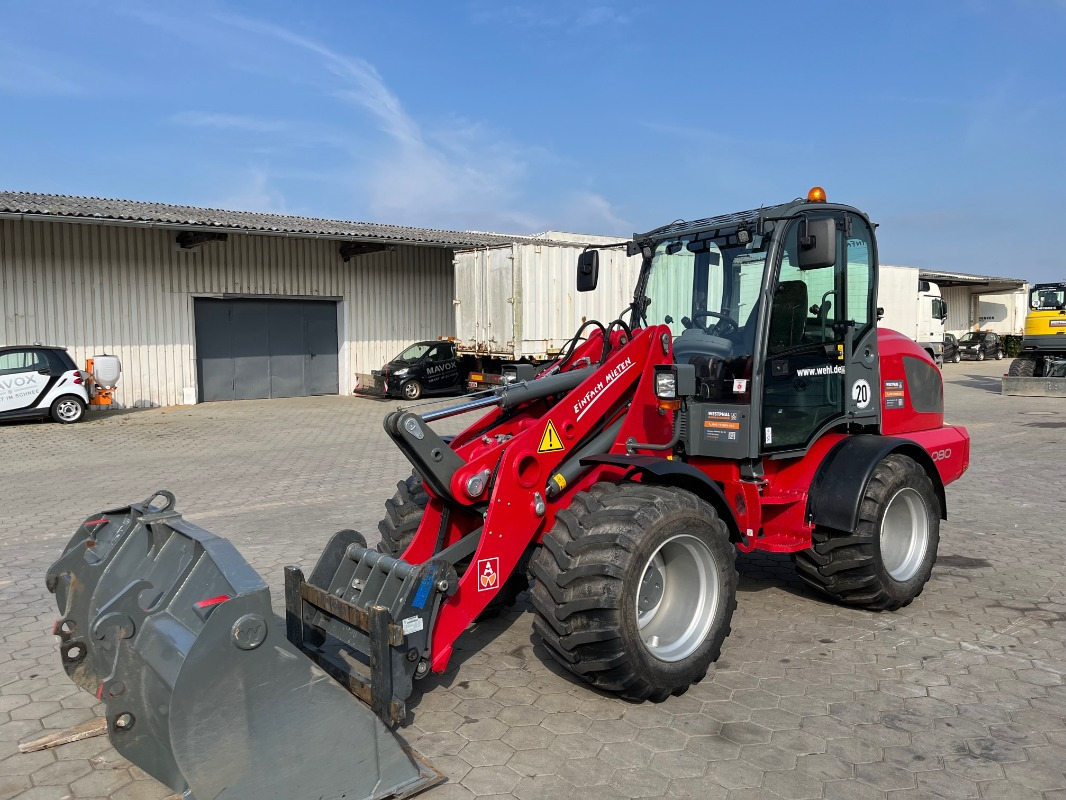 Weidemann WM4080 - Gumikerekes homlokrakodó: 1 kép. Weidemann WM4080 - Gumikerekes homlokrakodó: 1 kép.