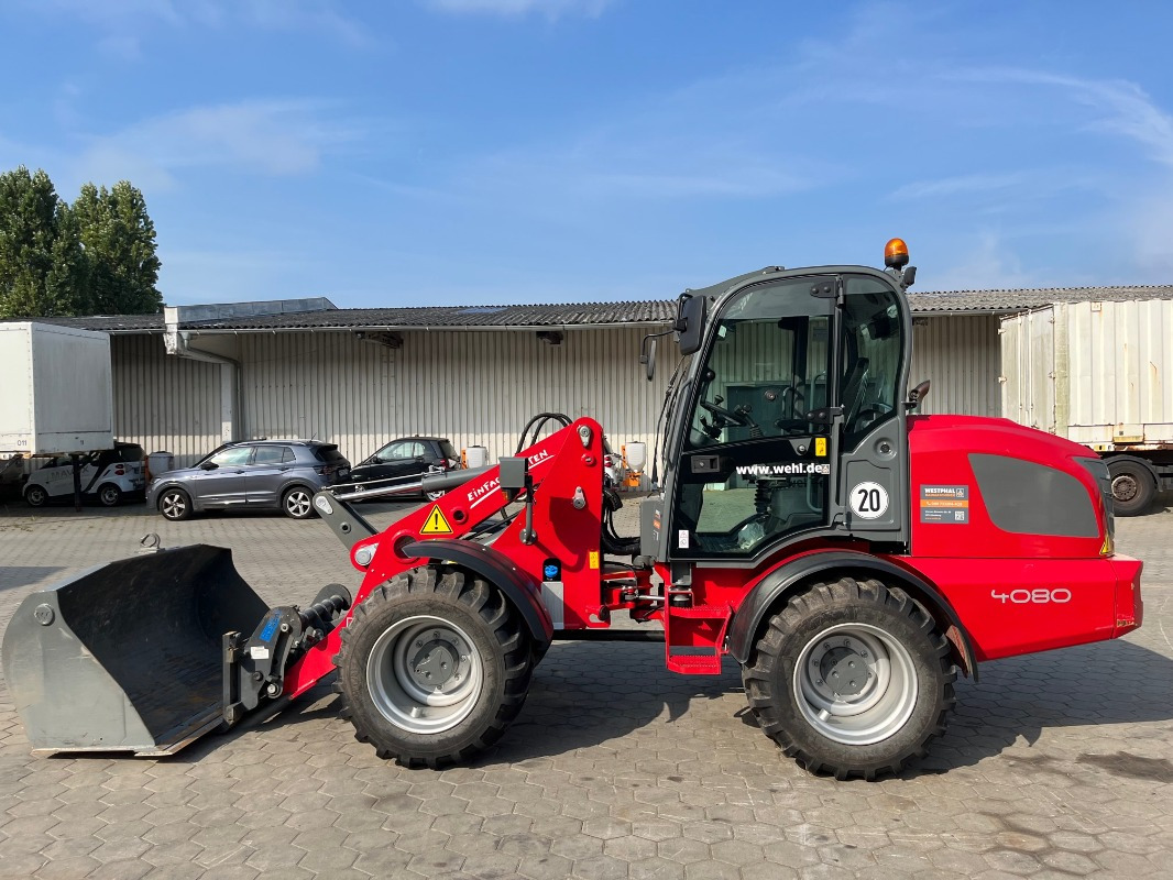 Weidemann WM4080 - Gumikerekes homlokrakodó: 3 kép. Weidemann WM4080 - Gumikerekes homlokrakodó: 3 kép.