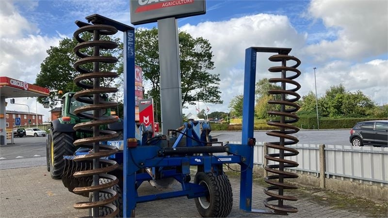 Dal-Bo AXR H discdrill 400 - Tárcsás borona: 2 kép. Dal-Bo AXR H discdrill 400 - Tárcsás borona: 2 kép.