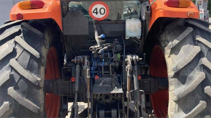 Kubota M8540N - Traktor: 5 kép. Kubota M8540N - Traktor: 5 kép.