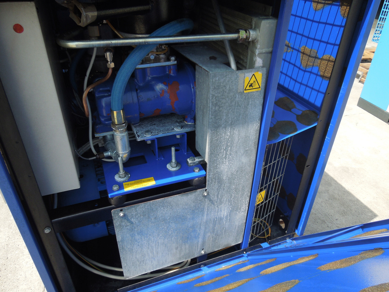 AIRPRESS RLE20-10 - Légkompresszor: 3 kép. AIRPRESS RLE20-10 - Légkompresszor: 3 kép.