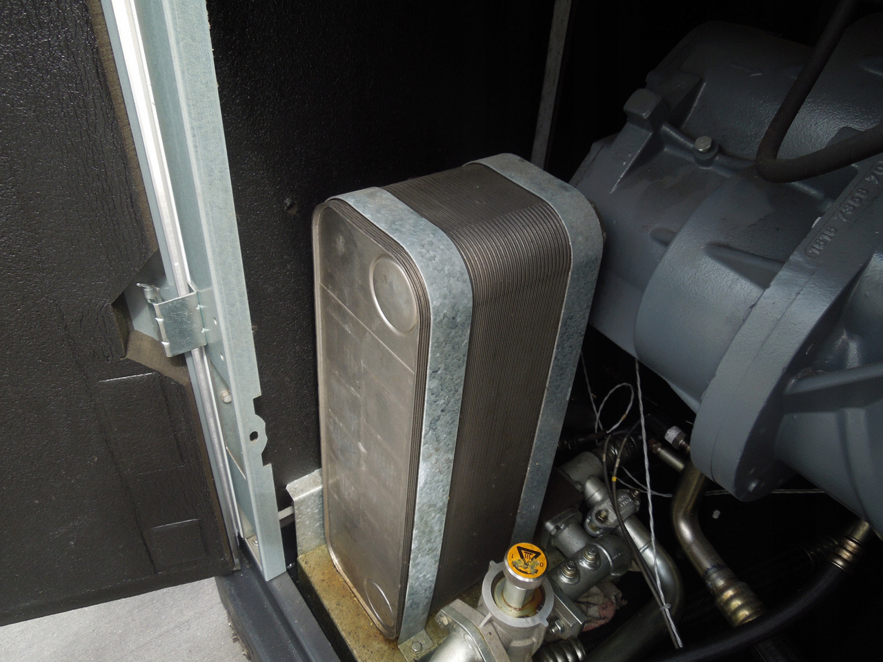 ATLAS COPCO GA110VSD - Légkompresszor: 5 kép. ATLAS COPCO GA110VSD - Légkompresszor: 5 kép.