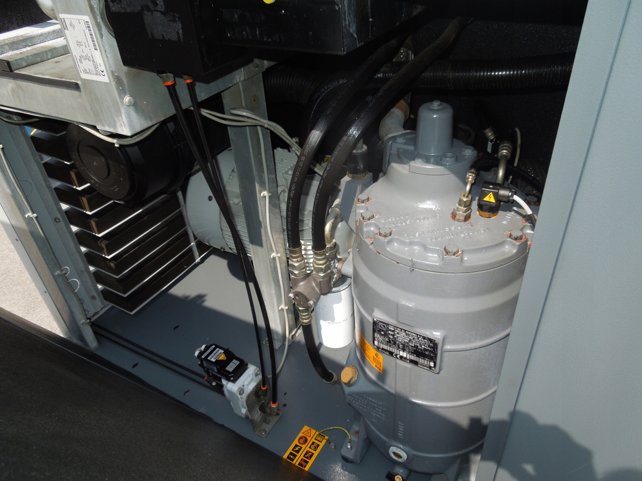 ATLAS COPCO GA30+ - Légkompresszor: 2 kép. ATLAS COPCO GA30+ - Légkompresszor: 2 kép.
