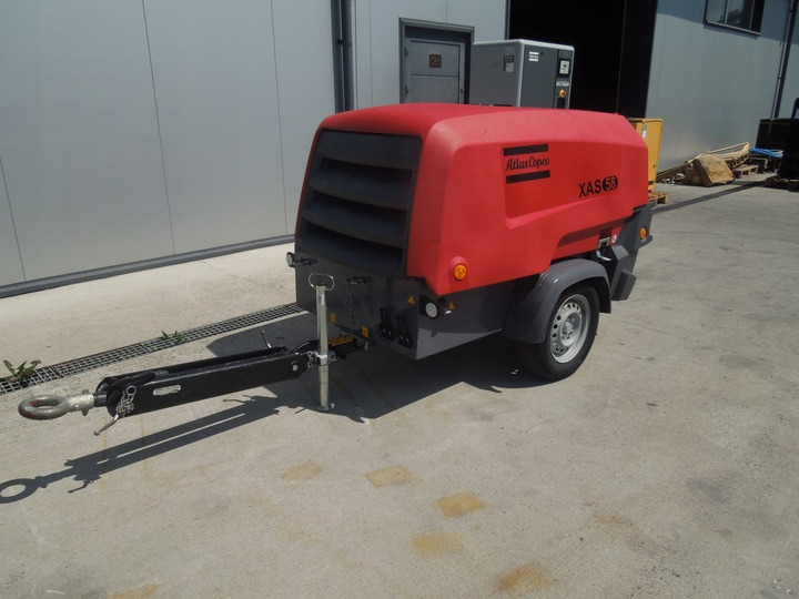 Atlas Copco XAS58 - Légkompresszor: 1 kép. Atlas Copco XAS58 - Légkompresszor: 1 kép.