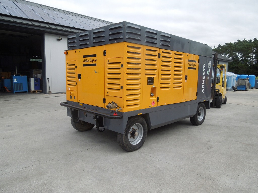 Atlas Copco XRHS366 - Légkompresszor: 3 kép. Atlas Copco XRHS366 - Légkompresszor: 3 kép.