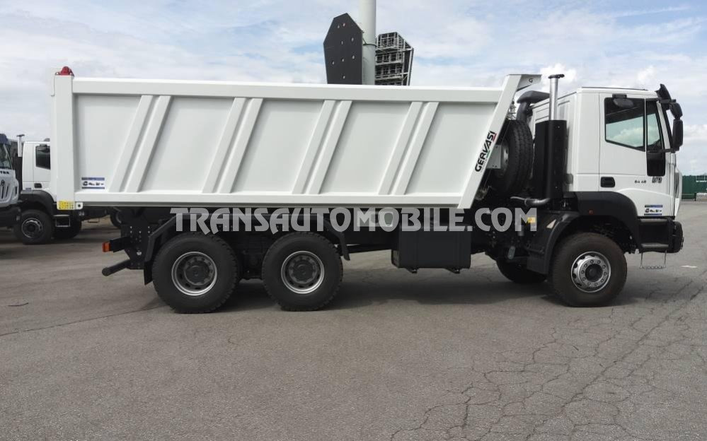 Iveco Astra HD9 64.42 12.9L TURBO DIESEL black engine hood 4100 mm WB heavy duty chassis cab 6x4 Benne/Tipper 20m³ - EXPORT OUT EU - Billenőplatós teherautó: 2 kép. Iveco Astra HD9 64.42 12.9L TURBO DIESEL black engine hood 4100 mm WB heavy duty chassis cab 6x4 Benne/Tipper 20m³ - EXPORT OUT EU - Billenőplatós teherautó: 2 kép.