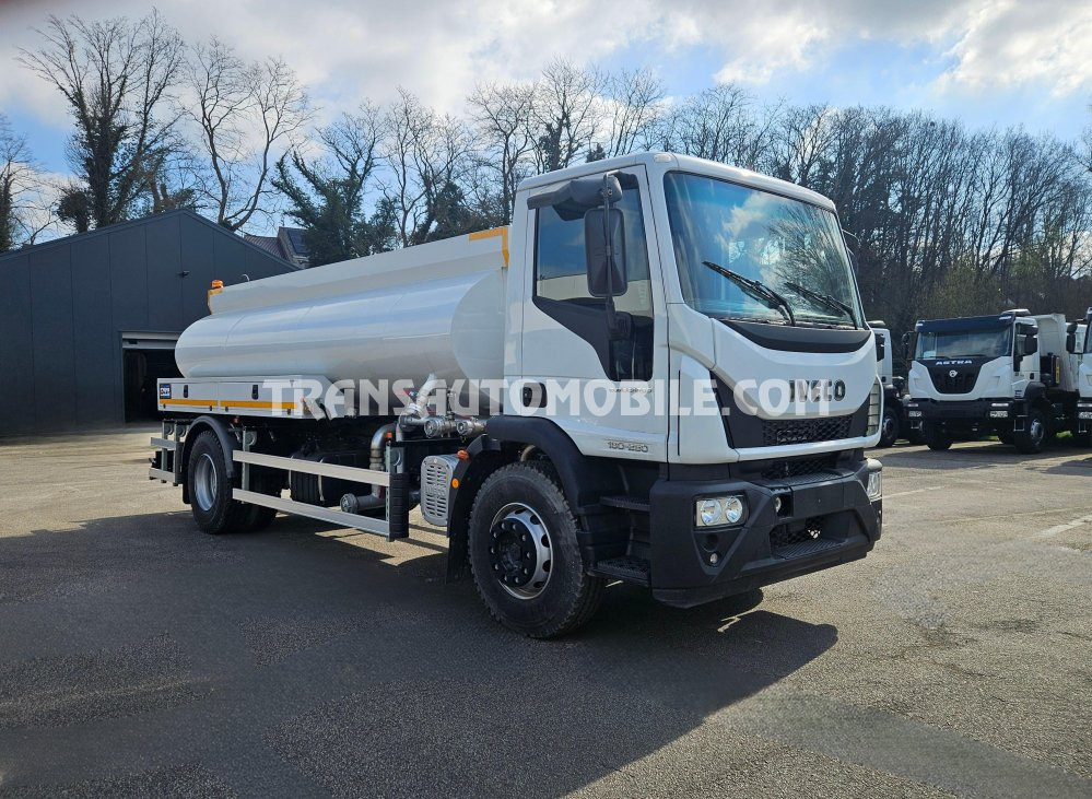 Iveco Eurocargo ML180E28 5.9L TURBO DIESEL 4x2 water tank 10.000L - EXPORT OUT EU - Tartályos teherautó: 4 kép. Iveco Eurocargo ML180E28 5.9L TURBO DIESEL 4x2 water tank 10.000L - EXPORT OUT EU - Tartályos teherautó: 4 kép.