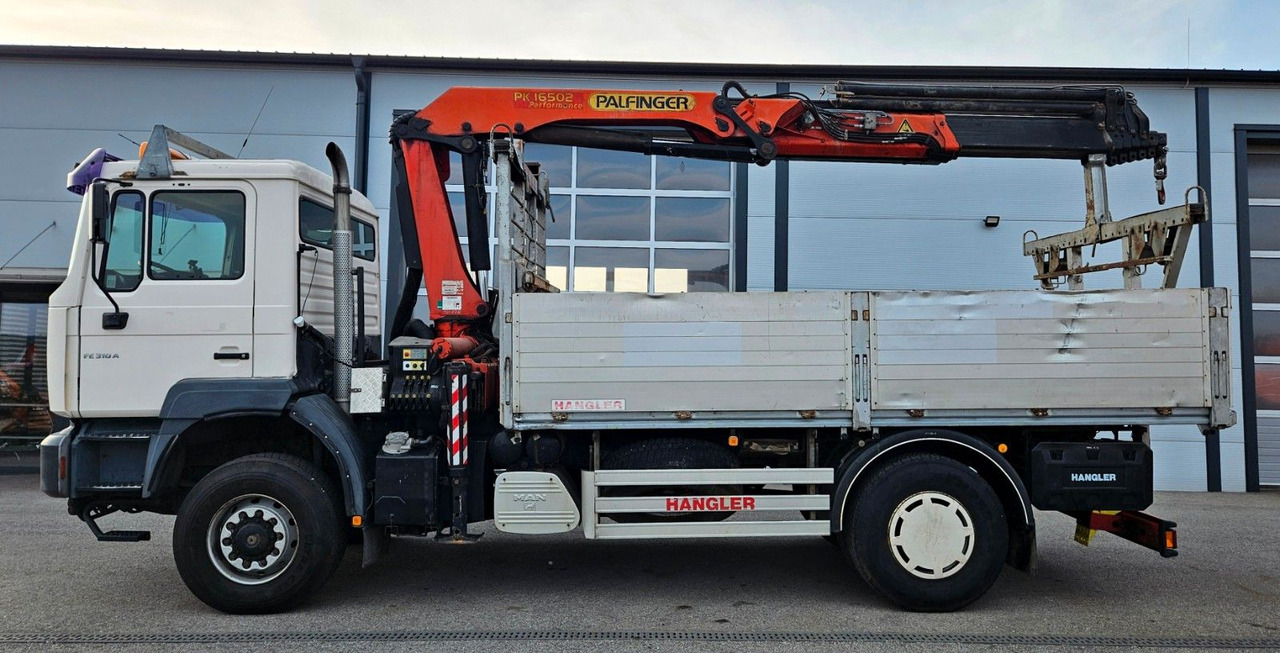 MAN FE310 A 4x4 Palfinger PK16502 Funk Kran - Darus autó: 5 kép. MAN FE310 A 4x4 Palfinger PK16502 Funk Kran - Darus autó: 5 kép.