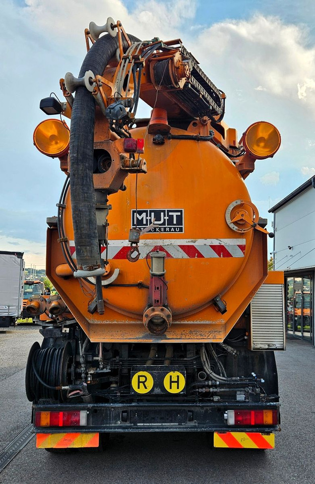 MAN FE35.410 8x6 Assmann Kanalspüler V2A Recycling - Szippantós autó: 4 kép. MAN FE35.410 8x6 Assmann Kanalspüler V2A Recycling - Szippantós autó: 4 kép.