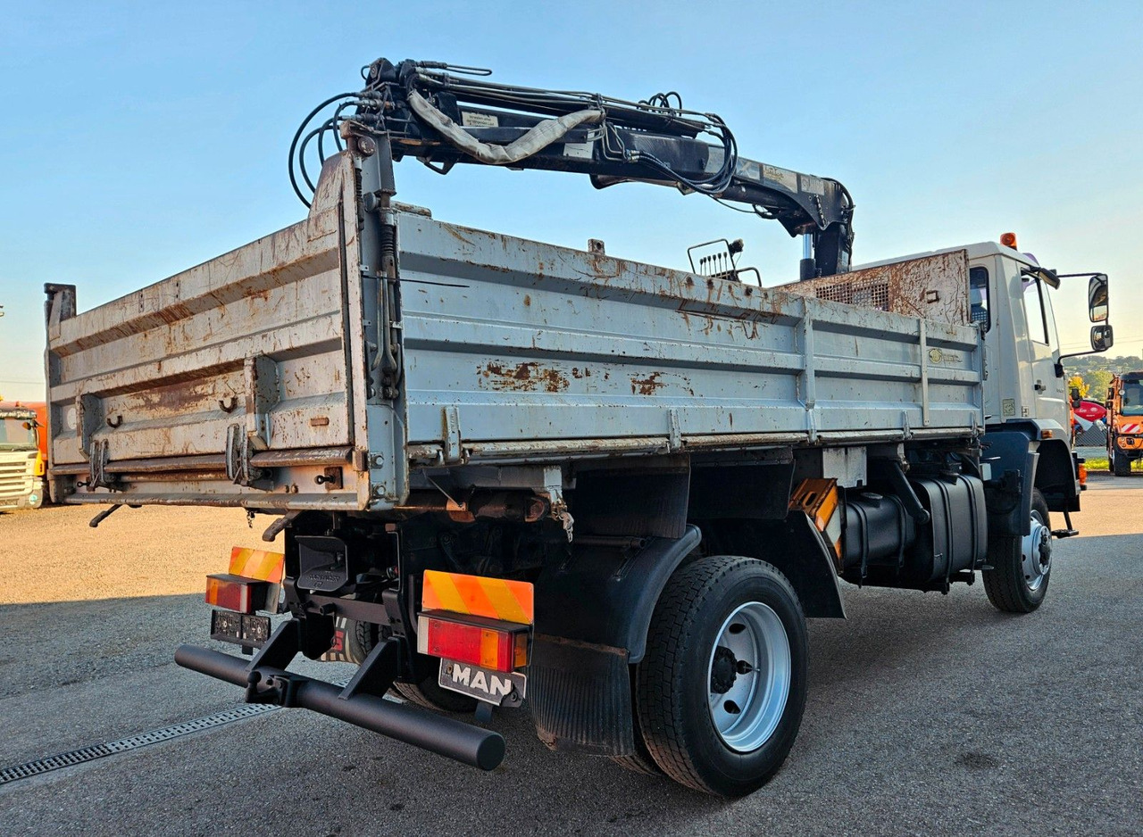 Billenőplatós teherautó, Darus autó MAN LE 14.250 4x4 HIAB 077BS-2 Kran Greifer: 8 kép.