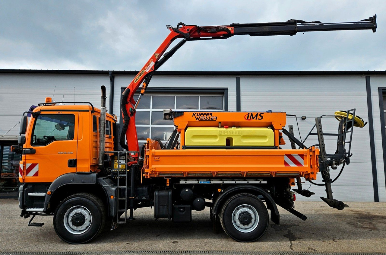 MAN TGM 18.290 4x4 Palfinger PK7001 Kran Funk Euro5 - Billenőplatós teherautó, Darus autó: 2 kép. MAN TGM 18.290 4x4 Palfinger PK7001 Kran Funk Euro5 - Billenőplatós teherautó, Darus autó: 2 kép.