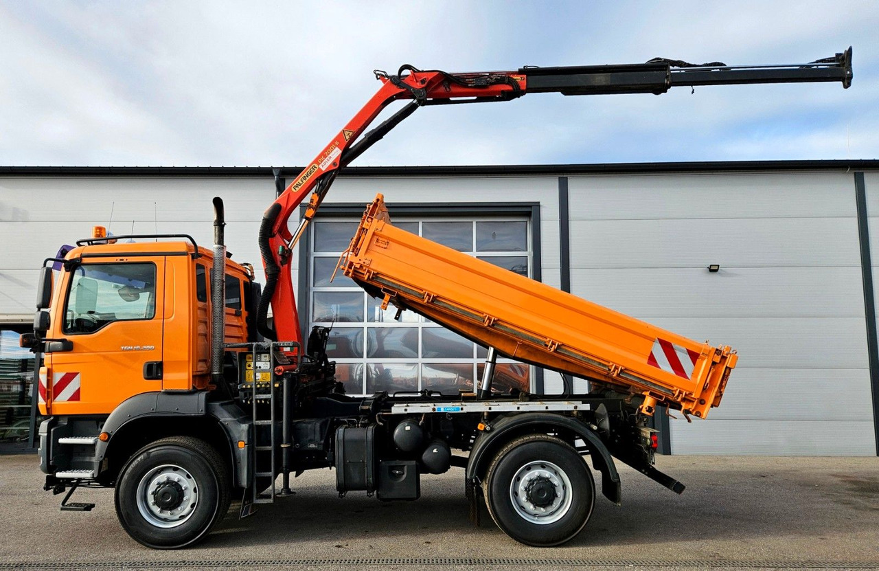 MAN TGM 18.290 4x4 Palfinger PK7001 Kran Funk Euro5 - Billenőplatós teherautó, Darus autó: 2 kép. MAN TGM 18.290 4x4 Palfinger PK7001 Kran Funk Euro5 - Billenőplatós teherautó, Darus autó: 2 kép.