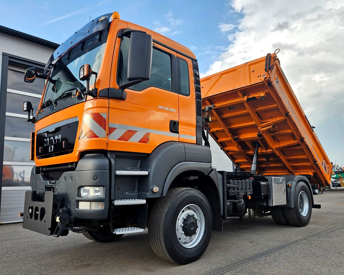 MAN TGS 18.360 4x4 BL Euro5 - Billenőplatós teherautó: 1 kép. MAN TGS 18.360 4x4 BL Euro5 - Billenőplatós teherautó: 1 kép.