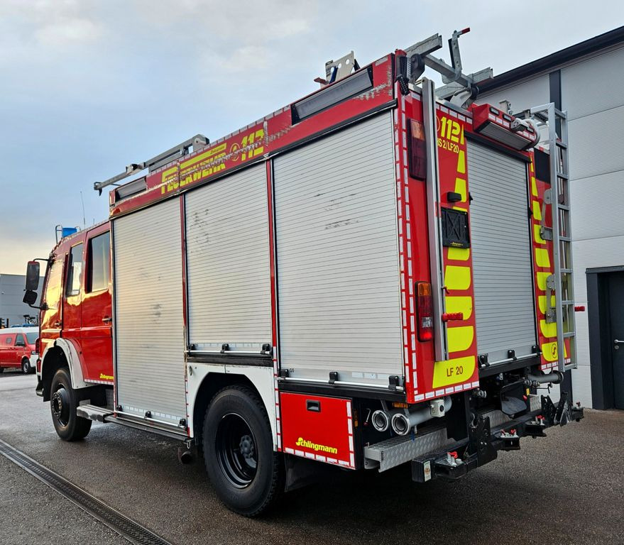Mercedes-Benz Atego 1529 4x4 Feuerwehr Schlingmann LF20 - Tűzoltóautó: 5 kép. Mercedes-Benz Atego 1529 4x4 Feuerwehr Schlingmann LF20 - Tűzoltóautó: 5 kép.
