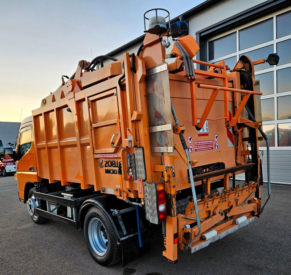 Mitsubishi Fuso Canter 6S15 Zoeller Micro Müllpresse - Szemetesautó: 3 kép. Mitsubishi Fuso Canter 6S15 Zoeller Micro Müllpresse - Szemetesautó: 3 kép.