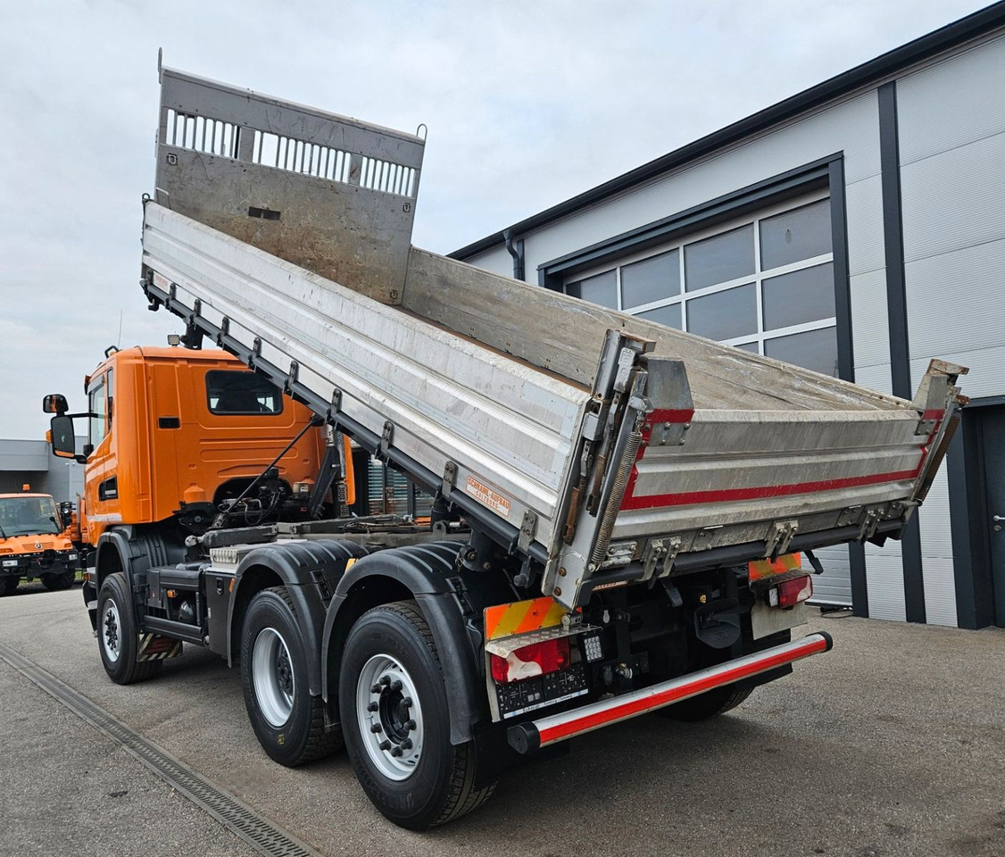 Scania G 410 6x4-4 Euro6  Winterdienst - Billenőplatós teherautó: 3 kép. Scania G 410 6x4-4 Euro6  Winterdienst - Billenőplatós teherautó: 3 kép.