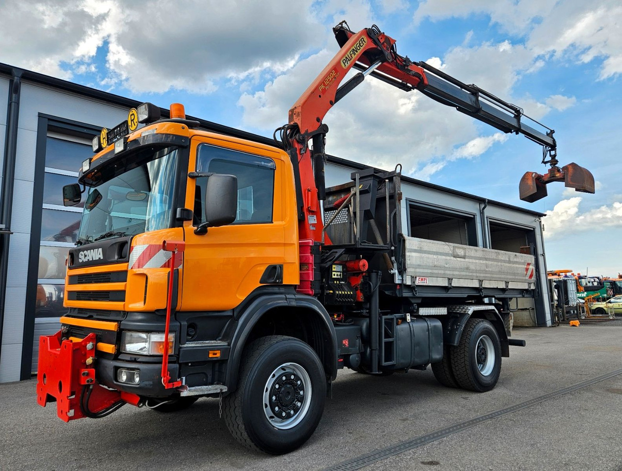 Scania P114 CB 380 4x4 Palfinger PK12502 Kran Funk - Billenőplatós teherautó, Darus autó: 5 kép. Scania P114 CB 380 4x4 Palfinger PK12502 Kran Funk - Billenőplatós teherautó, Darus autó: 5 kép.