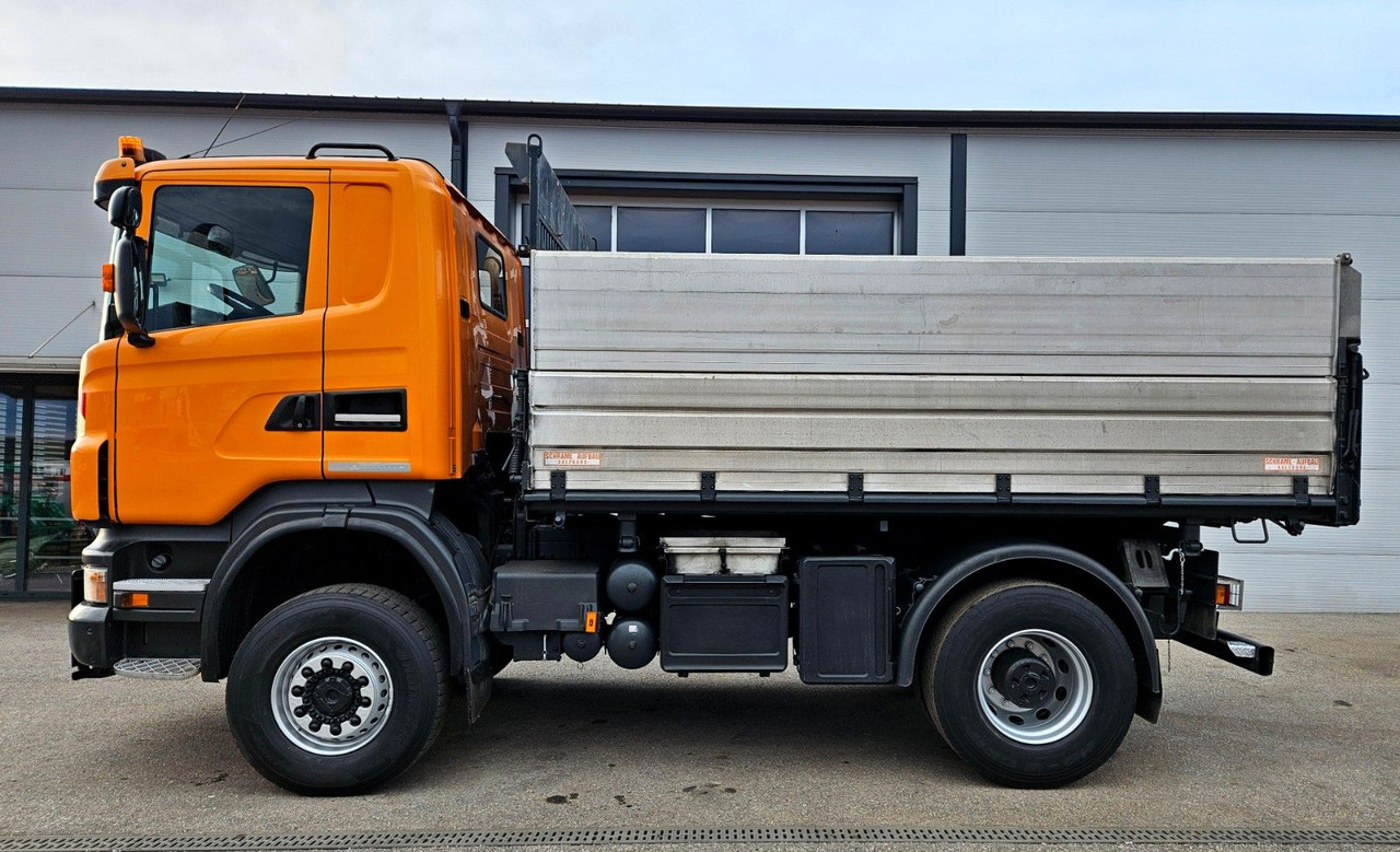 Scania R380 4x4 Winterdienst Euro4 - Billenőplatós teherautó: 5 kép. Scania R380 4x4 Winterdienst Euro4 - Billenőplatós teherautó: 5 kép.