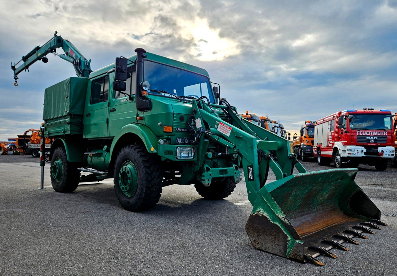 Unimog U2150 Doka HIAB 105 Kran Winde Frontlader - Teherautó, Darus autó: 5 kép. Unimog U2150 Doka HIAB 105 Kran Winde Frontlader - Teherautó, Darus autó: 5 kép.