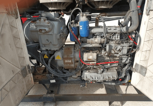 Carrier Vector 1850 - Hűtőegység: 2 kép. Carrier Vector 1850 - Hűtőegység: 2 kép.