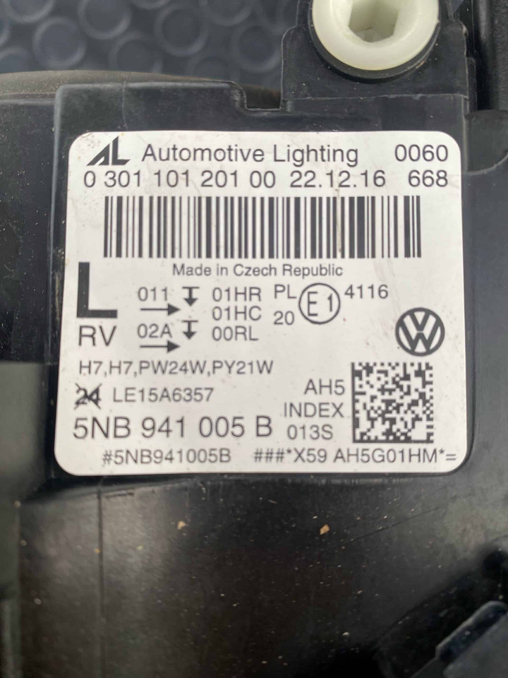 Fari Alogeni VW Tiguan - Fényszóró: 4 kép. Fari Alogeni VW Tiguan - Fényszóró: 4 kép.