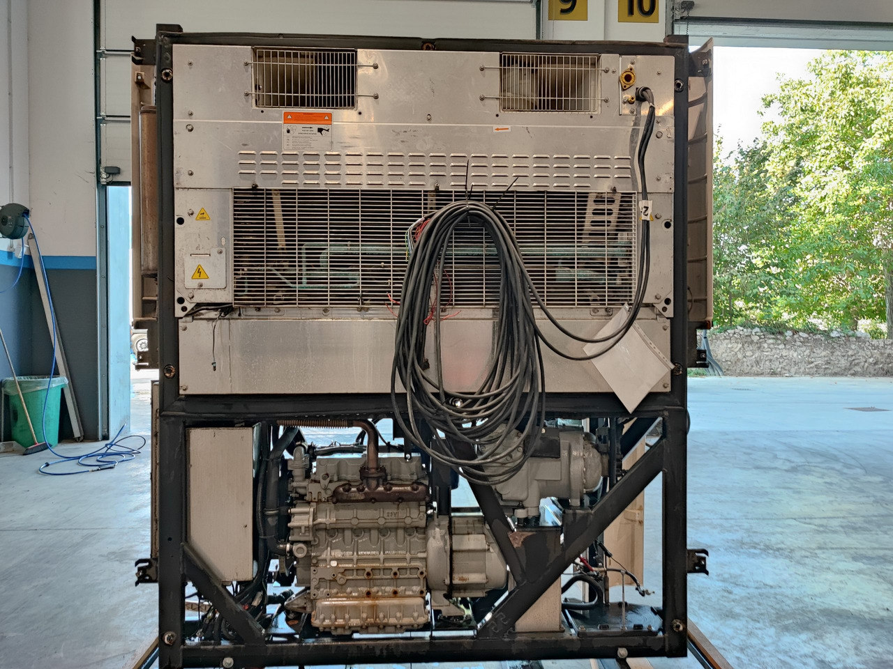 Motore Frigo Carrier Vector 1550 - Hűtőegység: 4 kép. Motore Frigo Carrier Vector 1550 - Hűtőegység: 4 kép.