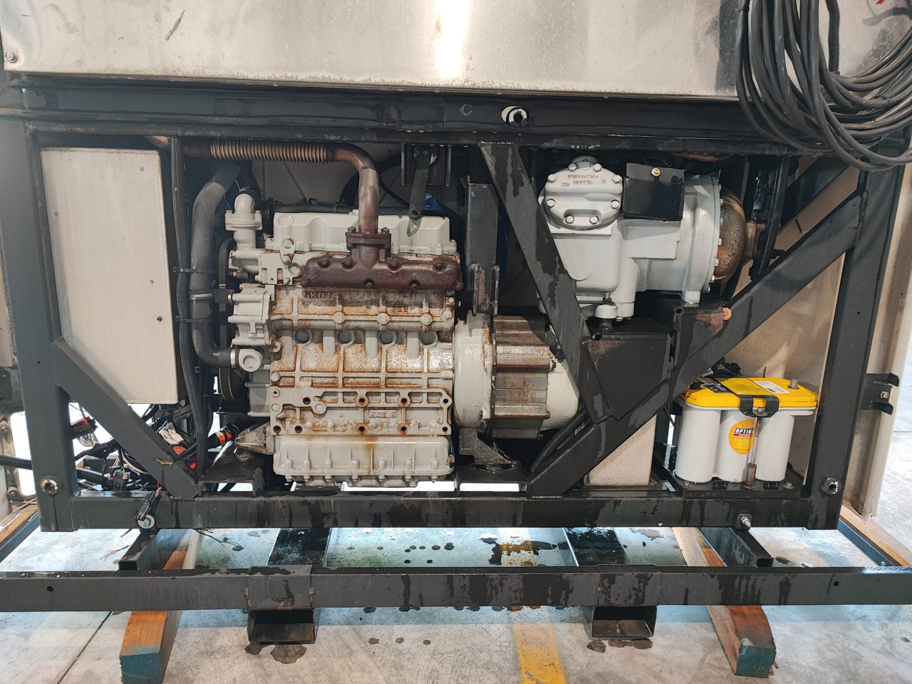 Motore frigo Carrier Vector 1550 pezzi di ricambio - Hűtőegység: 4 kép. Motore frigo Carrier Vector 1550 pezzi di ricambio - Hűtőegység: 4 kép.