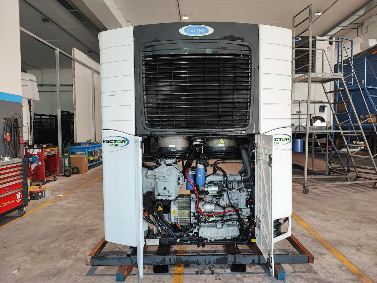 Motore frigo Carrier Vector 1550 pezzi di ricambio - Hűtőegység: 2 kép. Motore frigo Carrier Vector 1550 pezzi di ricambio - Hűtőegység: 2 kép.