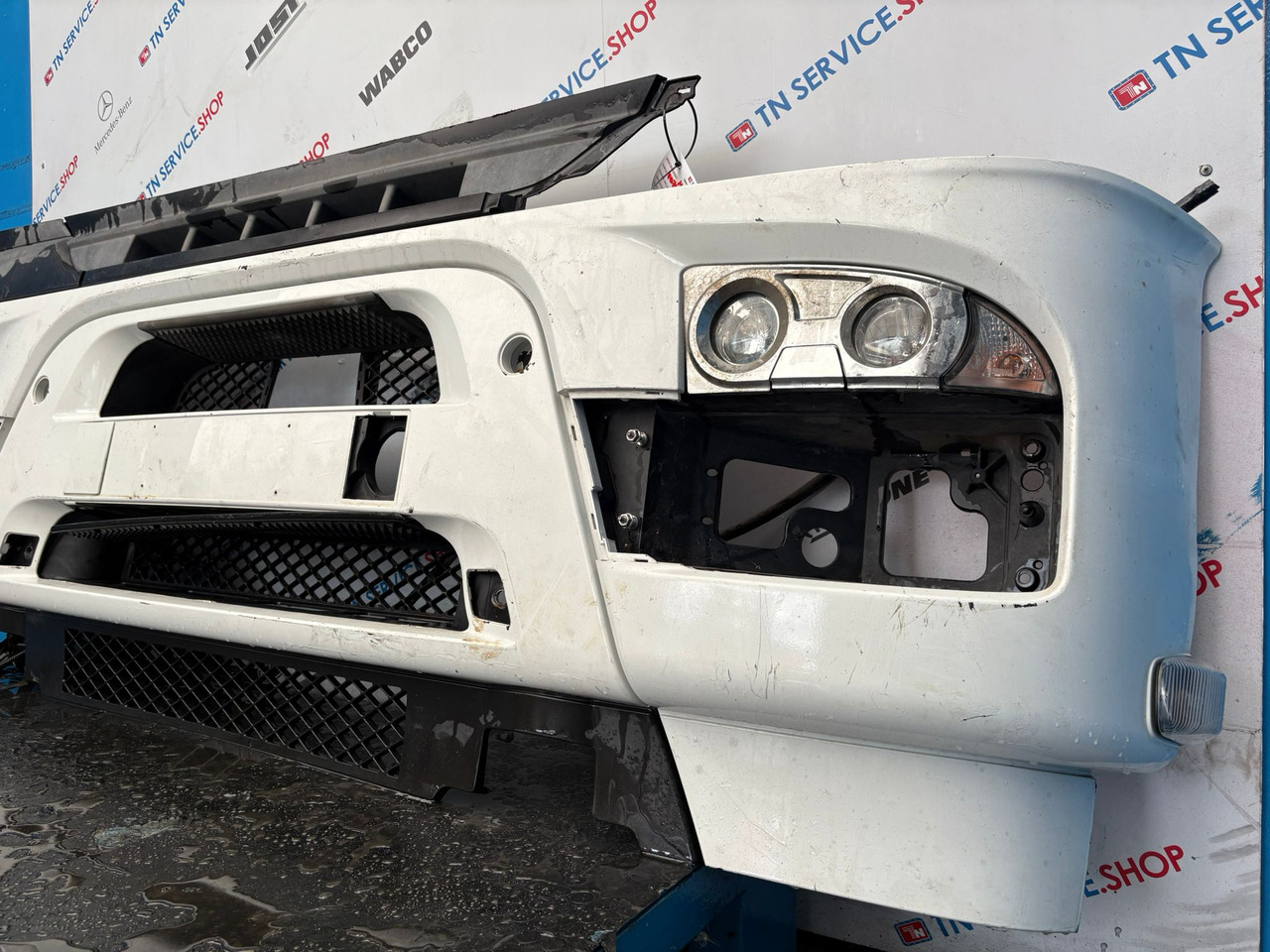 Paraurti Anteriore Iveco 5801258838 - Lökhárító - Teherautó: 2 kép. Paraurti Anteriore Iveco 5801258838 - Lökhárító - Teherautó: 2 kép.