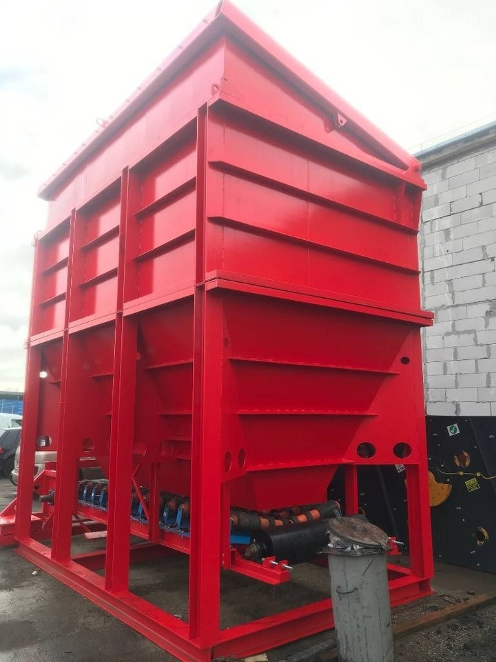 Edge Feeder Hopper Conveyor Belt  - Futószalag: 4 kép. Edge Feeder Hopper Conveyor Belt  - Futószalag: 4 kép.