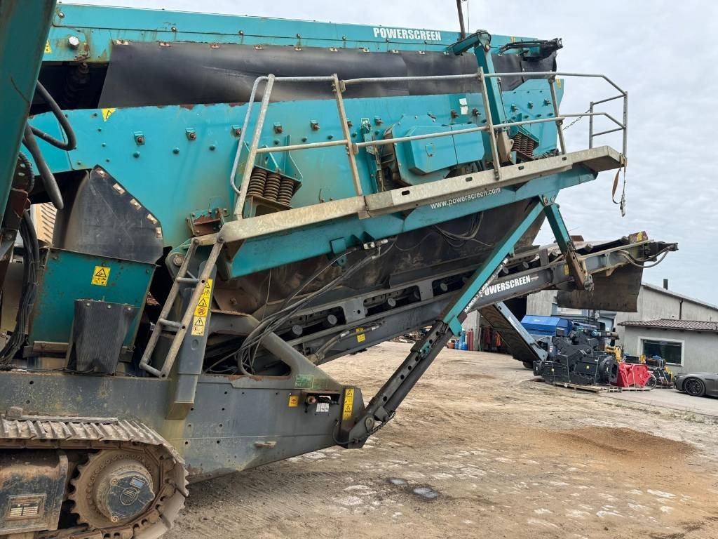 PowerScreen Chieftain 2100 X - Osztályozó berendezés: 4 kép. PowerScreen Chieftain 2100 X - Osztályozó berendezés: 4 kép.