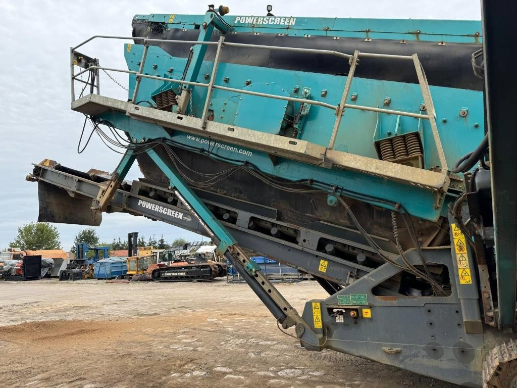 PowerScreen Chieftain 2100 X - Osztályozó berendezés: 5 kép. PowerScreen Chieftain 2100 X - Osztályozó berendezés: 5 kép.