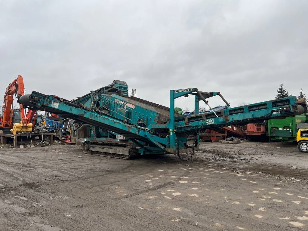 PowerScreen Warrior 1800 - Osztályozó berendezés: 2 kép. PowerScreen Warrior 1800 - Osztályozó berendezés: 2 kép.