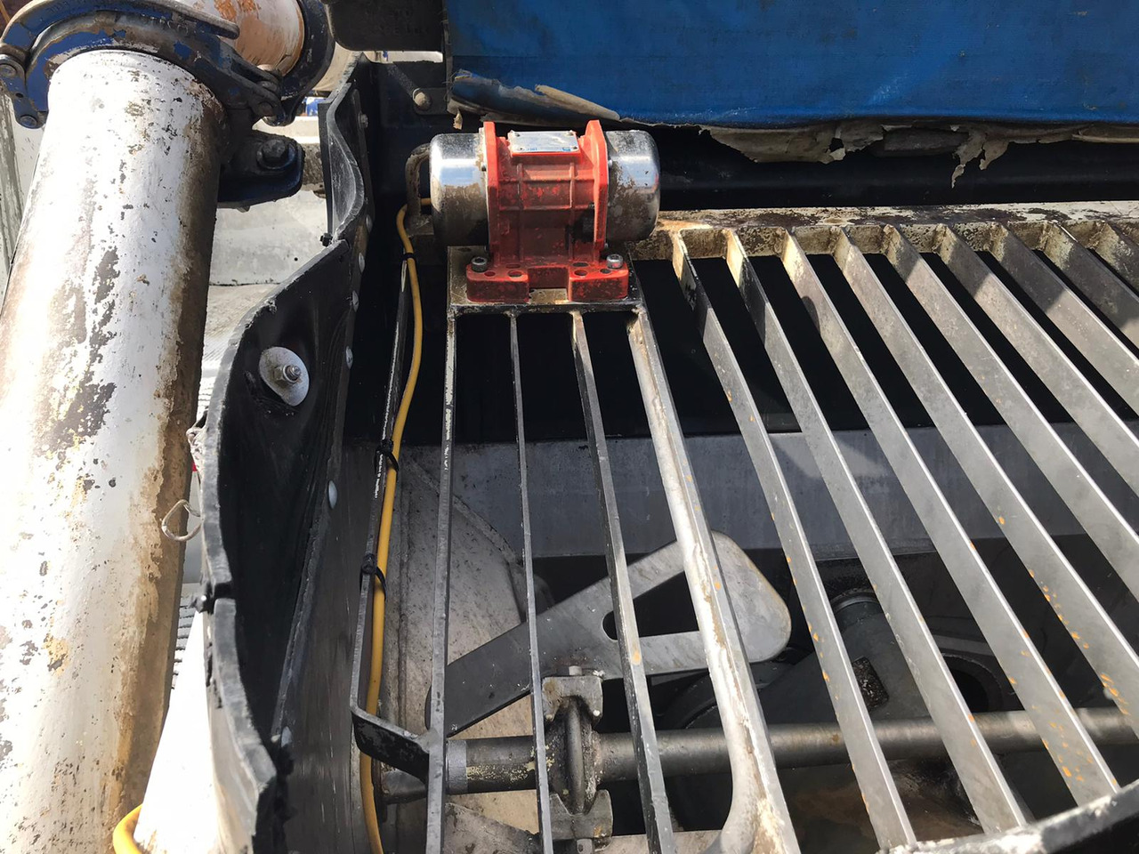 PUTZMEISTER 20M 4 Section - Betonpumpa: 3 kép. PUTZMEISTER 20M 4 Section - Betonpumpa: 3 kép.