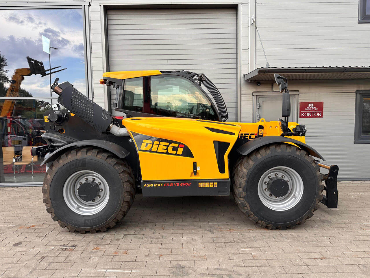 Dieci Agri Max 65.8 VS EVO2 - Teleszkópos rakodó: 5 kép. Dieci Agri Max 65.8 VS EVO2 - Teleszkópos rakodó: 5 kép.