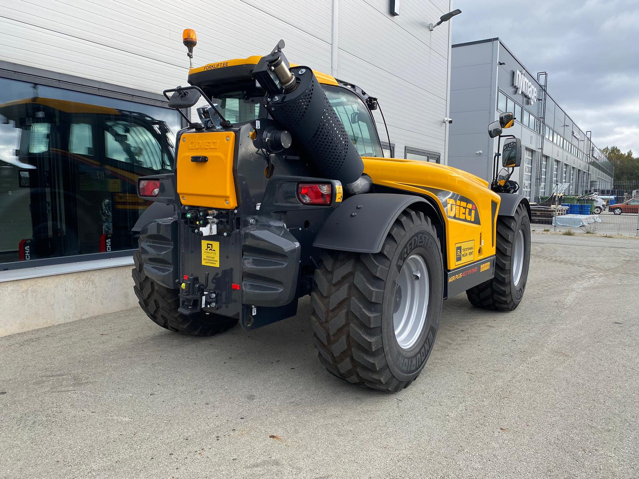 Dieci Agri Plus 42.7 VS EVO2 GD - Teleszkópos rakodó: 5 kép. Dieci Agri Plus 42.7 VS EVO2 GD - Teleszkópos rakodó: 5 kép.