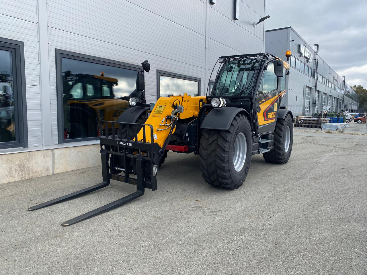 Dieci Agri Plus 42.7 VS EVO2 GD - Teleszkópos rakodó: 1 kép. Dieci Agri Plus 42.7 VS EVO2 GD - Teleszkópos rakodó: 1 kép.