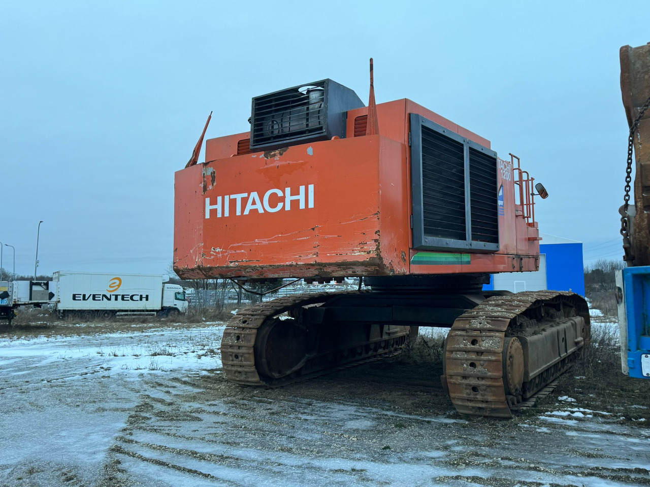 Hitachi EX1200-5D - Lánctalpas kotró: 5 kép. Hitachi EX1200-5D - Lánctalpas kotró: 5 kép.