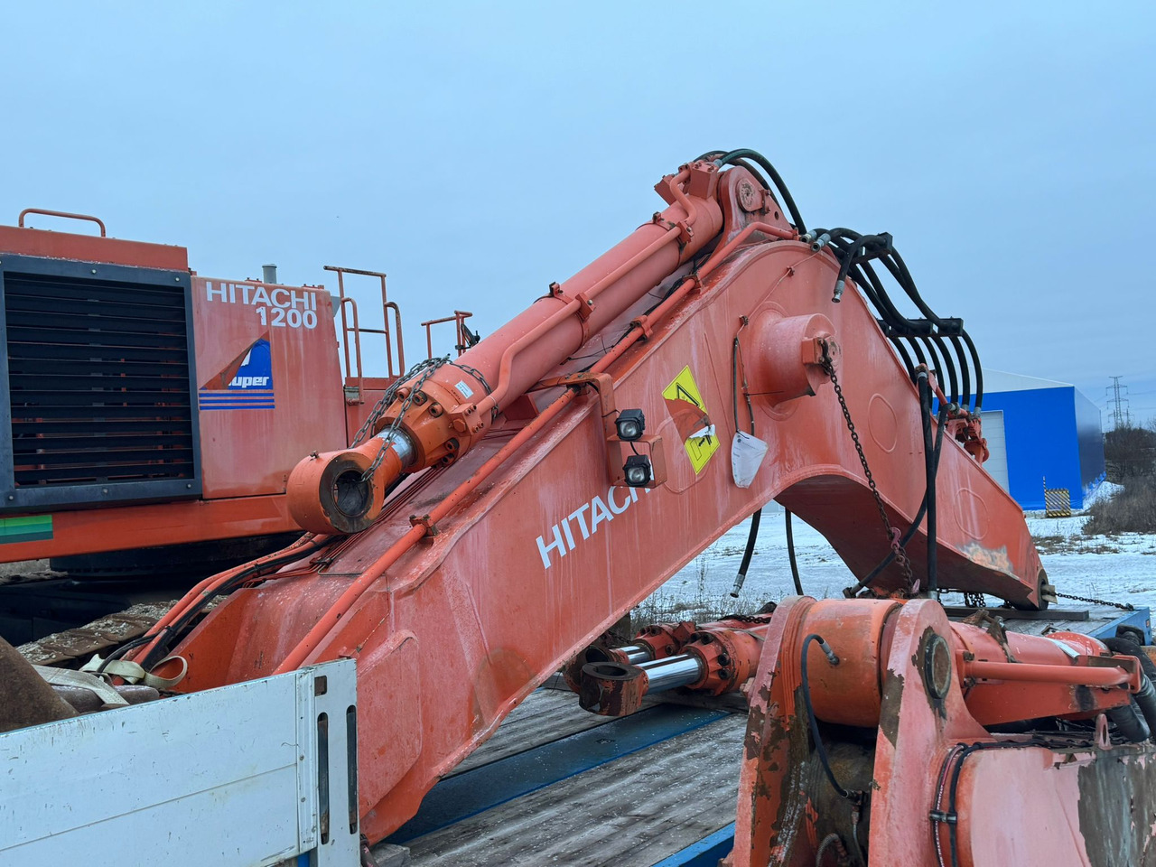 Lánctalpas kotró Hitachi EX1200-5D: 9 kép. Lánctalpas kotró Hitachi EX1200-5D: 9 kép.