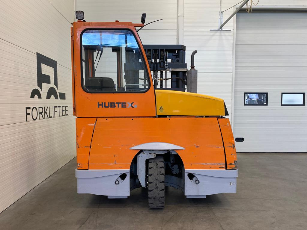 Hubtex DQ45-G - Oldalrakodó targoncá: 5 kép. Hubtex DQ45-G - Oldalrakodó targoncá: 5 kép.