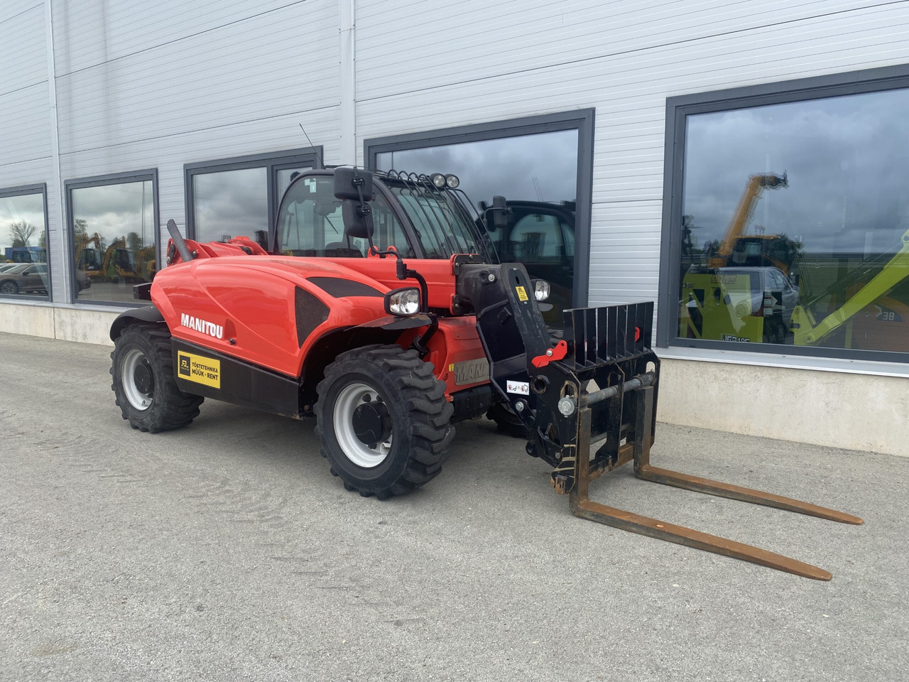 Manitou MT625H - Teleszkópos rakodó: 3 kép. Manitou MT625H - Teleszkópos rakodó: 3 kép.