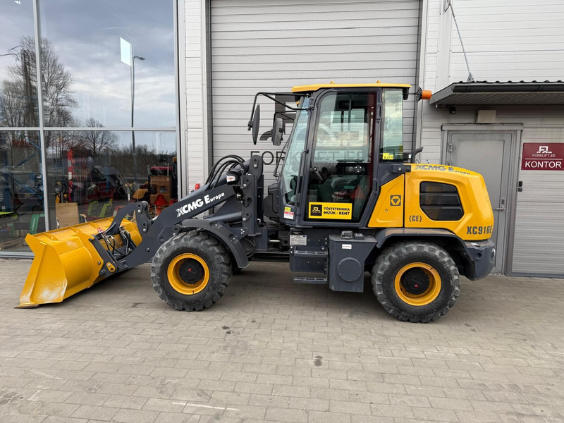 XCMG XC916E - Gumikerekes homlokrakodó: 2 kép. XCMG XC916E - Gumikerekes homlokrakodó: 2 kép.