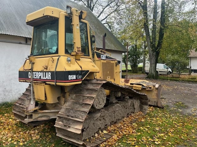 CAT D5N LGP PAT - Buldózer: 4 kép. CAT D5N LGP PAT - Buldózer: 4 kép.