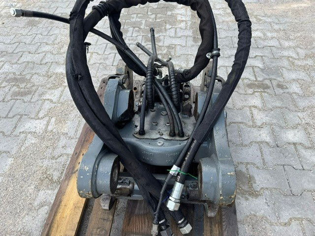 Liebherr Likufix SWA48 - Gyorscsatlakozó: 2 kép. Liebherr Likufix SWA48 - Gyorscsatlakozó: 2 kép.