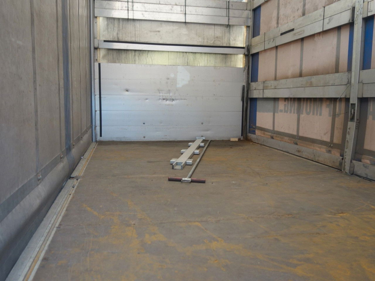 Iveco Daily 35 35S17, 8 europalet, 2-seiten schiebeplane - Ponyvás kisteherautó: 5 kép. Iveco Daily 35 35S17, 8 europalet, 2-seiten schiebeplane - Ponyvás kisteherautó: 5 kép.