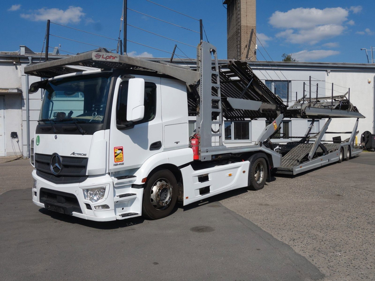 Mercedes-Benz Actros 1846 mit Euro LOHR, VDI Certificate - Autószállító teherautó: 1 kép. Mercedes-Benz Actros 1846 mit Euro LOHR, VDI Certificate - Autószállító teherautó: 1 kép.