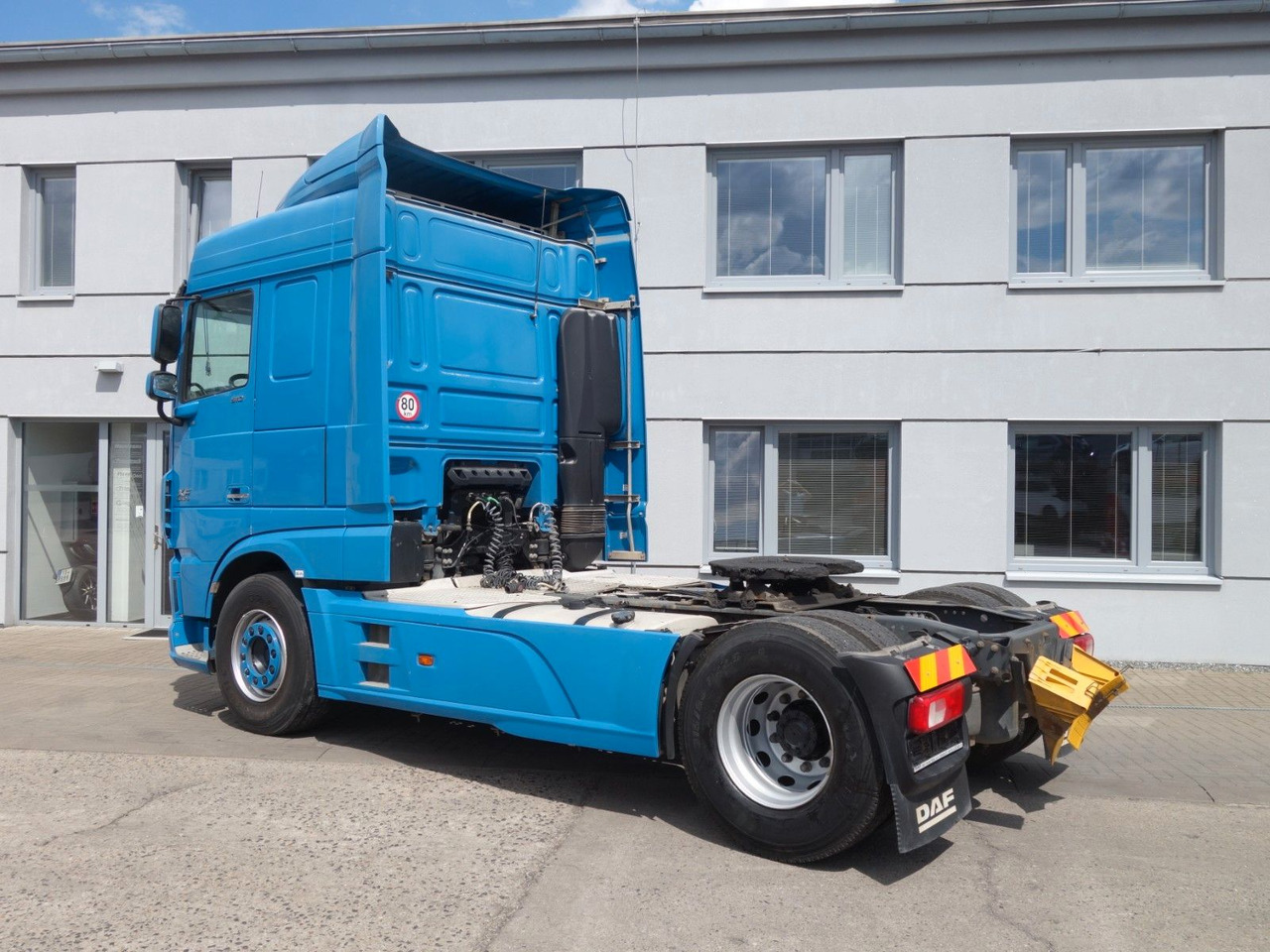 DAF XF 510 SC Standard, Retarder - Nyergesvontató: 4 kép. DAF XF 510 SC Standard, Retarder - Nyergesvontató: 4 kép.