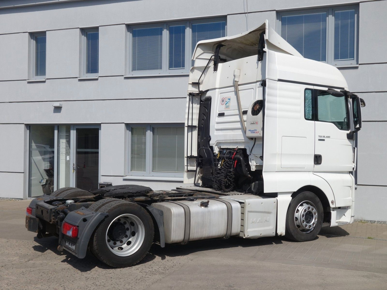 MAN TGX 18.480 XLX, E6, LD - Nyergesvontató: 5 kép. MAN TGX 18.480 XLX, E6, LD - Nyergesvontató: 5 kép.