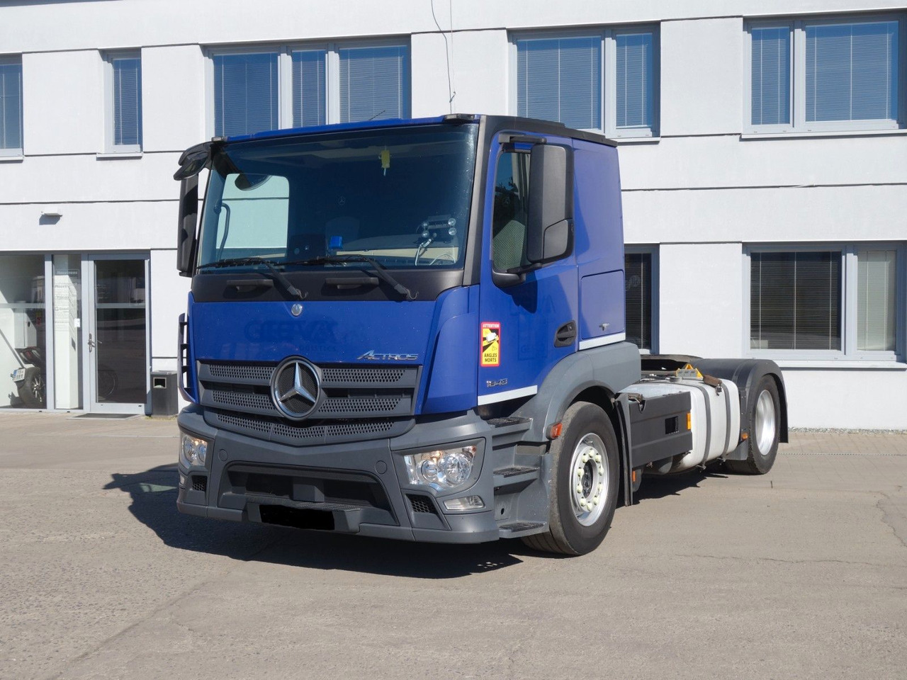 Mercedes-Benz Actros 1843 für Euro LOHR, Retarder, VDI Certifi - Nyergesvontató: 3 kép. Mercedes-Benz Actros 1843 für Euro LOHR, Retarder, VDI Certifi - Nyergesvontató: 3 kép.