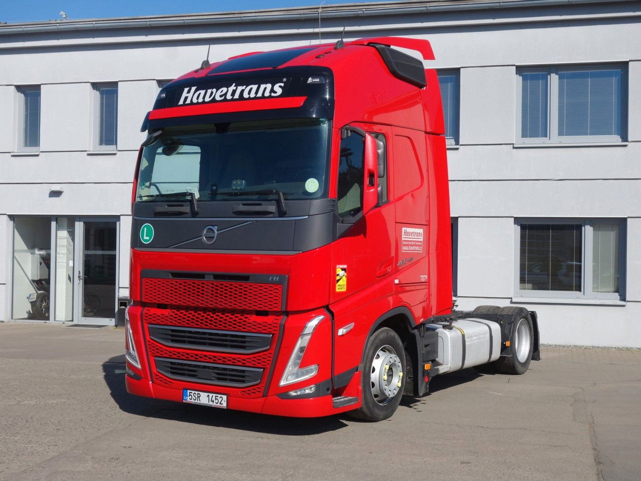 Volvo FH 460 460XL,IParkCool, ISee,Full LED,Turbo Compound - Nyergesvontató: 2 kép. Volvo FH 460 460XL,IParkCool, ISee,Full LED,Turbo Compound - Nyergesvontató: 2 kép.